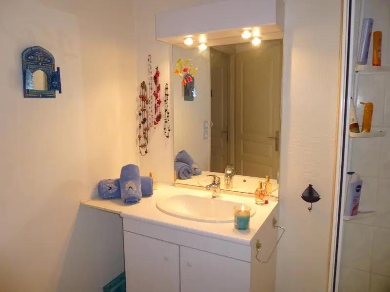 Chambre Chez L'Habitant - Proche Du Centre - Salle D'Eau Et Wc Prives ボルドー エクステリア 写真